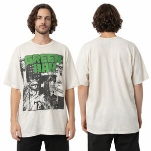 GREEN DAY Band Tee Mens 2XL Cream Green Graphic Rock Grunge Punk
